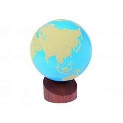 Premier Globe Terrestre...