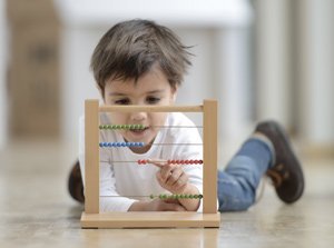 Activité Montessori, Nienhuis, pour les enfants de 3 à 6 ans